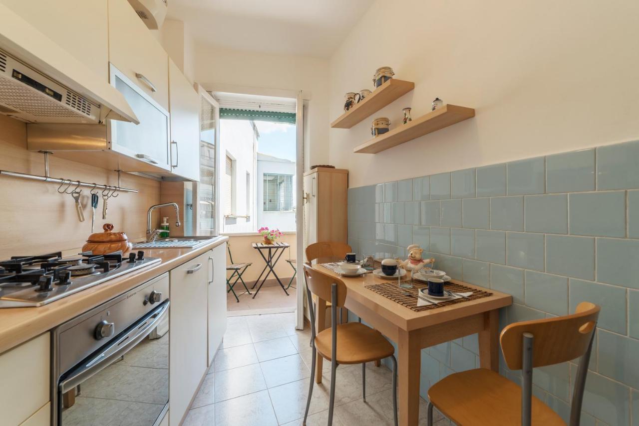 San Giovanni Apartment With Balcony ローマ エクステリア 写真