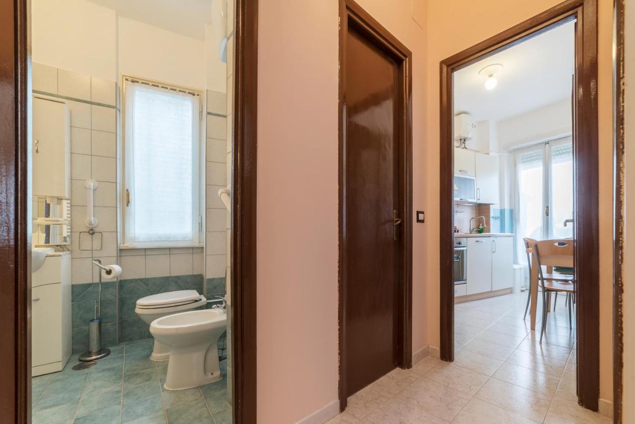San Giovanni Apartment With Balcony ローマ エクステリア 写真
