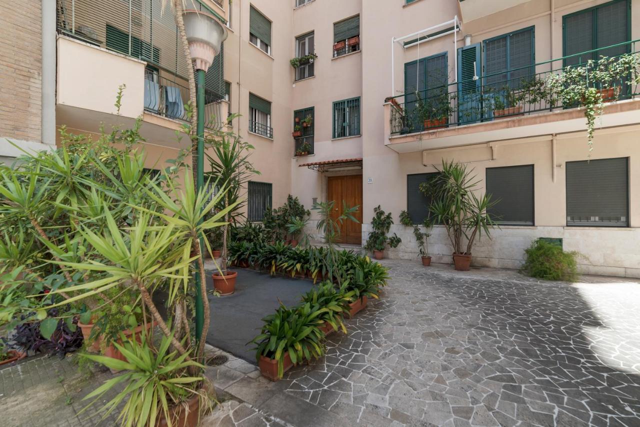 San Giovanni Apartment With Balcony ローマ エクステリア 写真