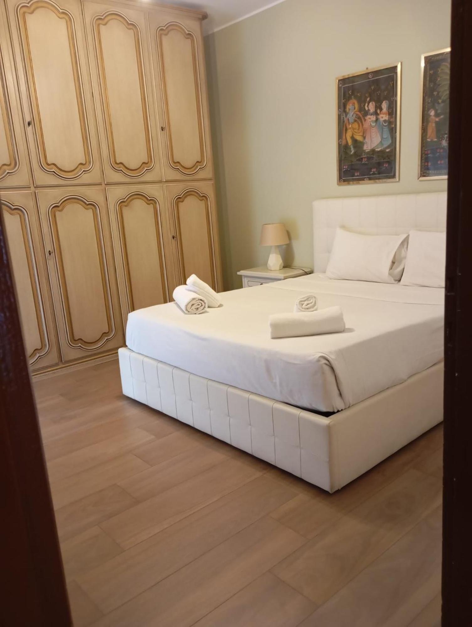 San Giovanni Apartment With Balcony ローマ エクステリア 写真