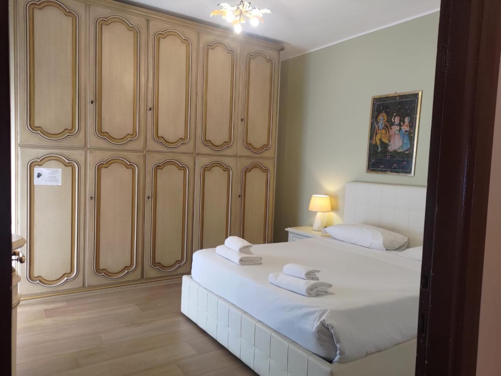 San Giovanni Apartment With Balcony ローマ エクステリア 写真